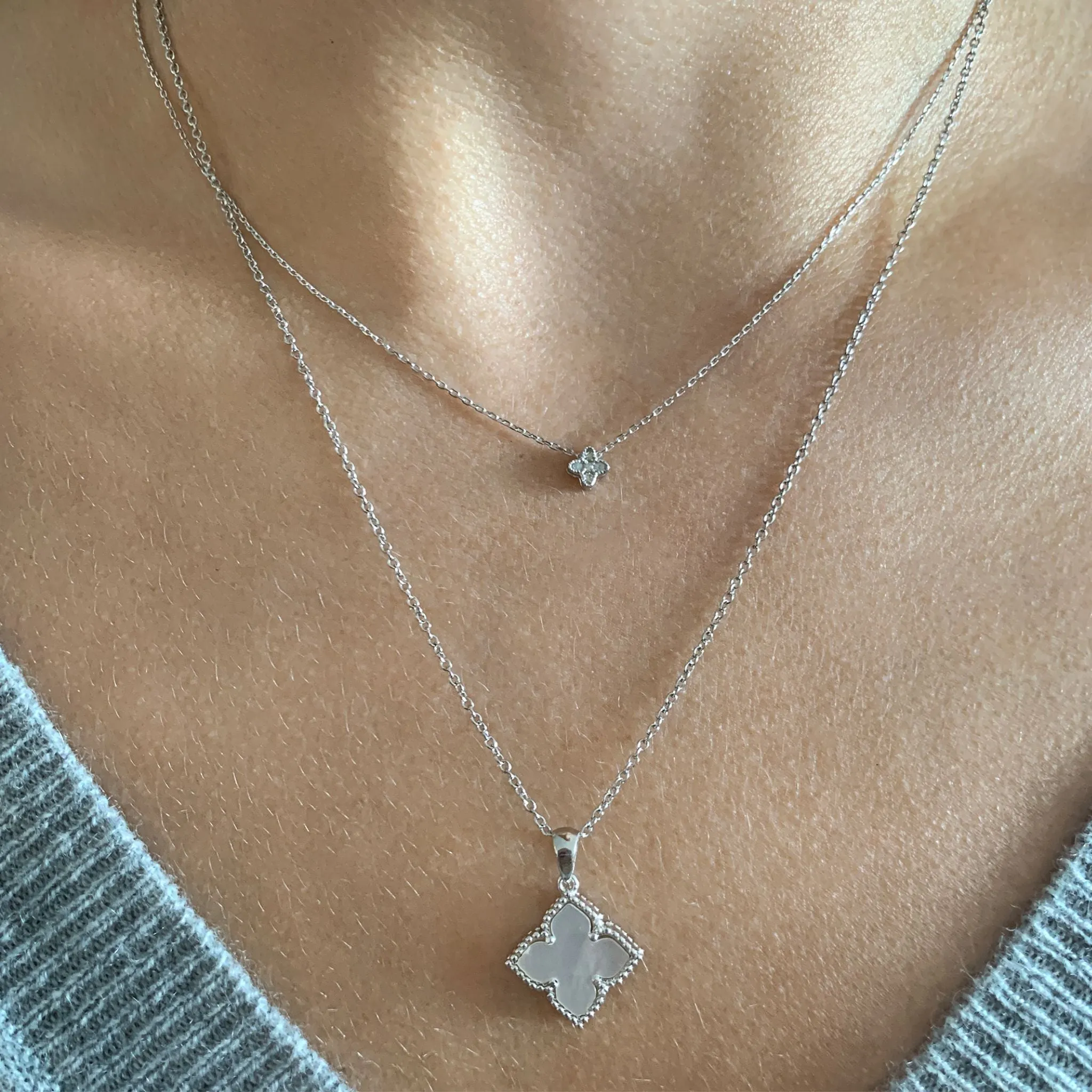 Adornia Adornia Flower Mother of Pearl Necklace silver white